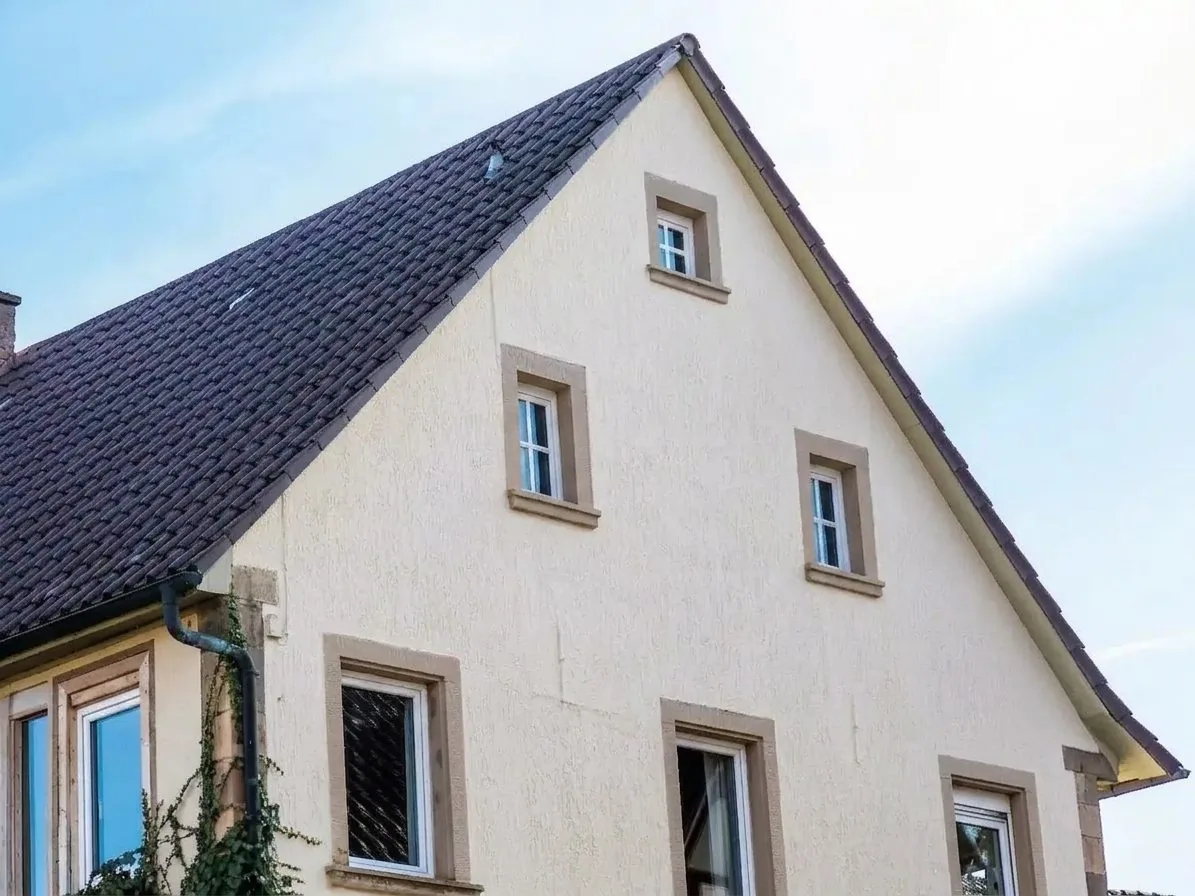 Crépi de façade dans l'Indre-et-Loire